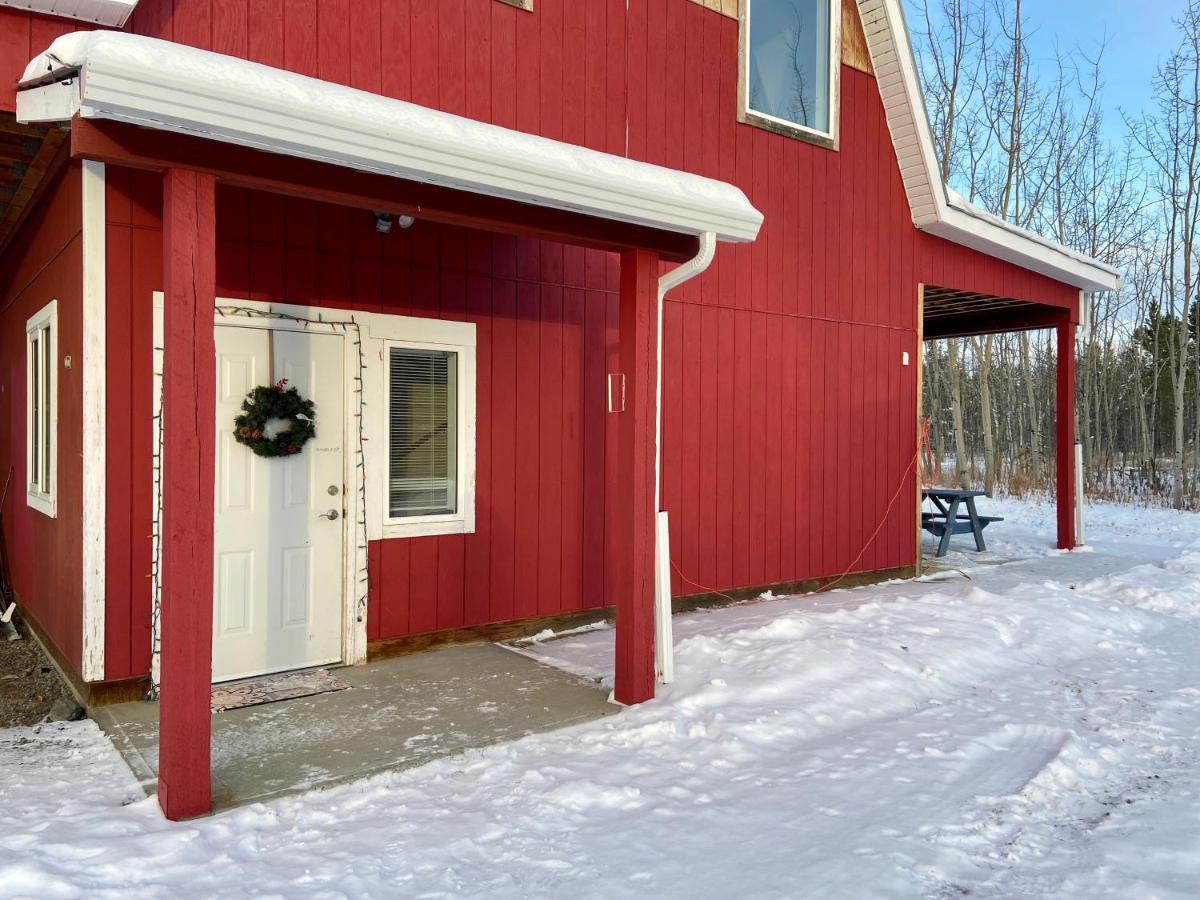 The Big Red Barn Whitehorse Exterior foto