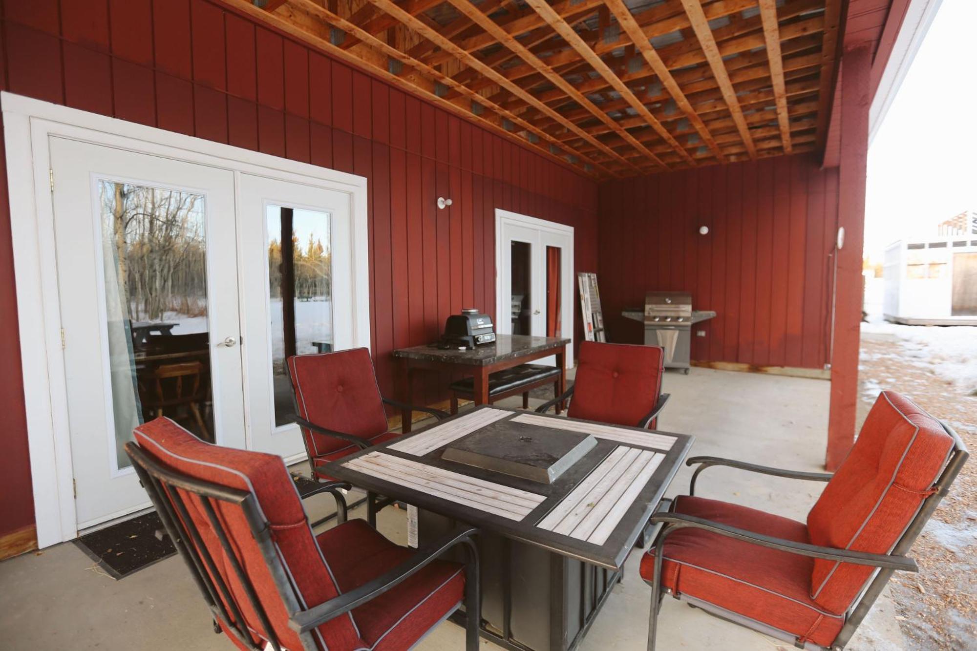 The Big Red Barn Whitehorse Exterior foto